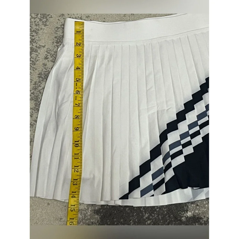 Athleta Match Point High Rise Pleated Colorblock Skort White Navy  M NWT